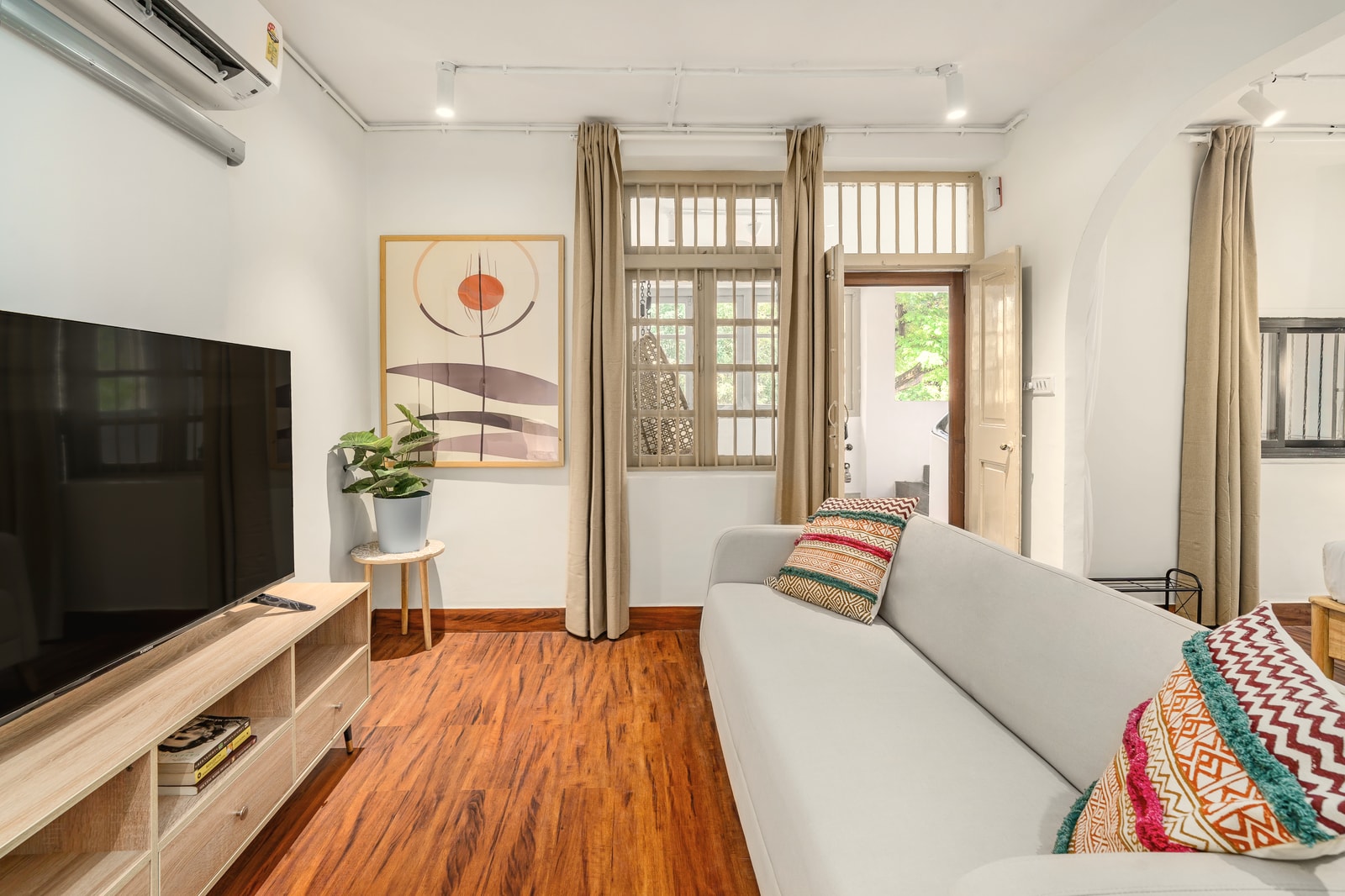 48B, photo 2 of 11
