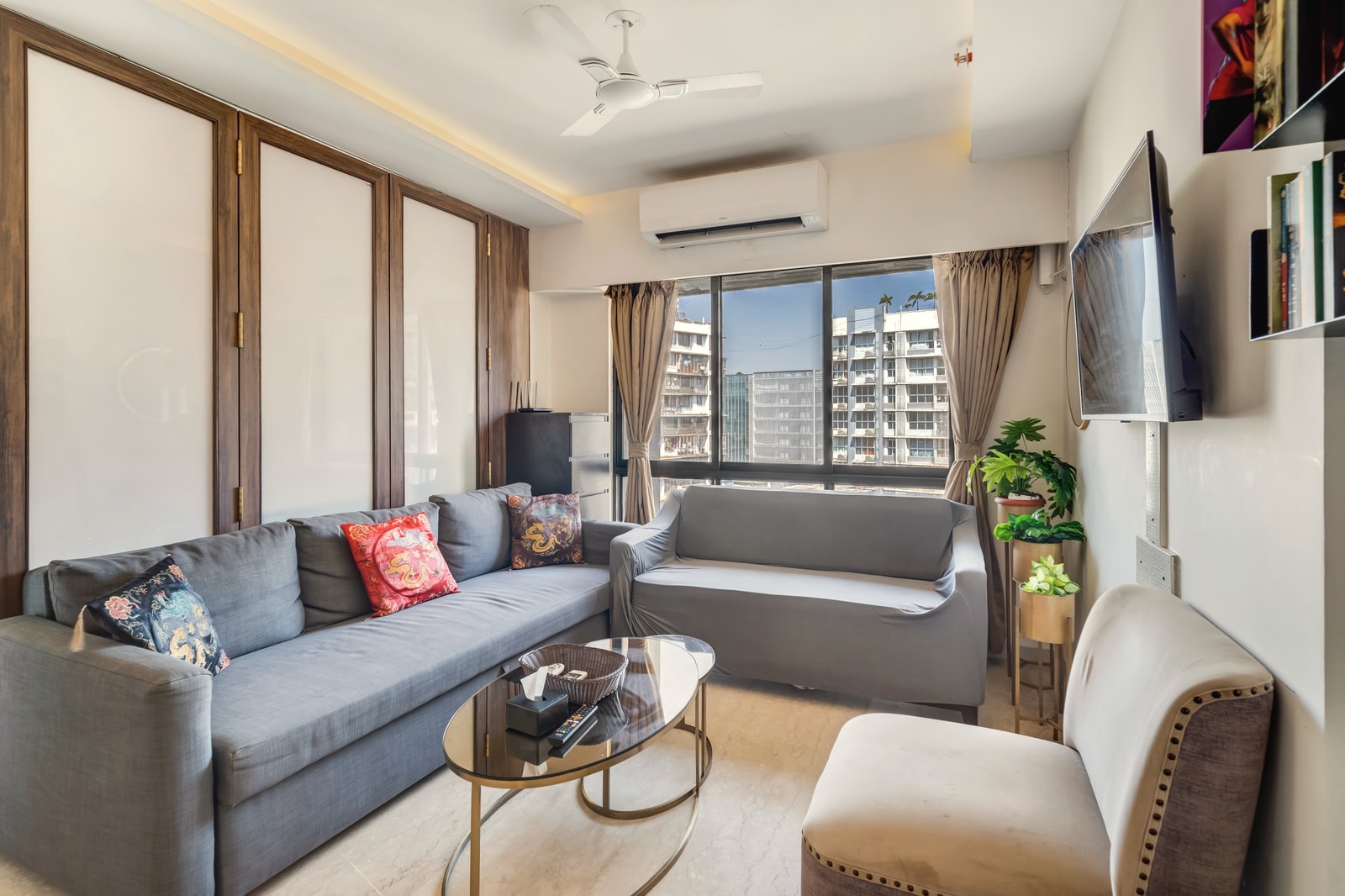 Lily · Studio, BKC